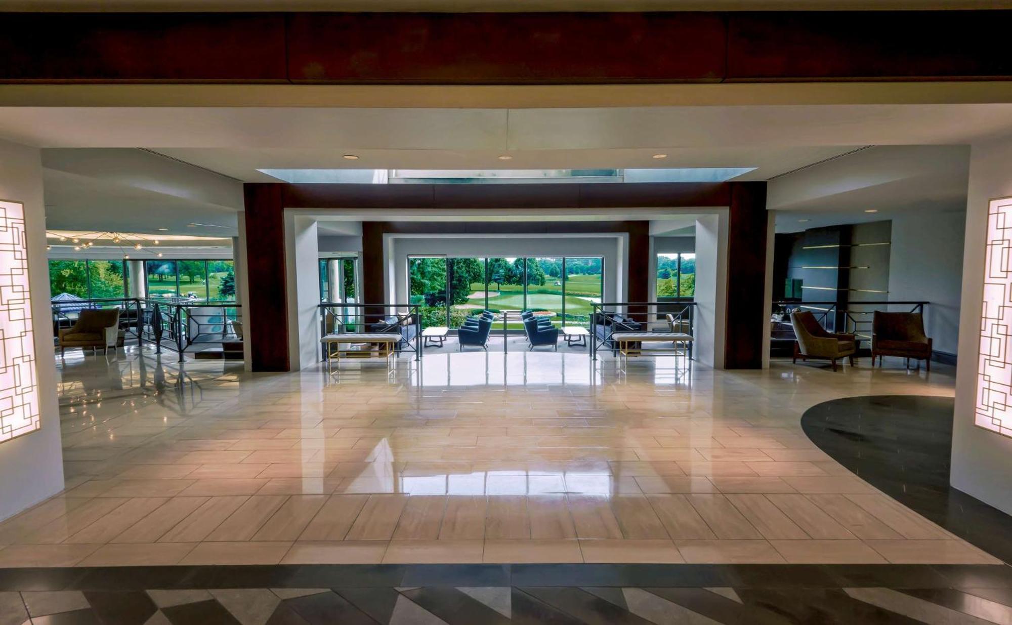 Hilton Chicago Oak Brook Hills Resort & Conference Center Экстерьер фото