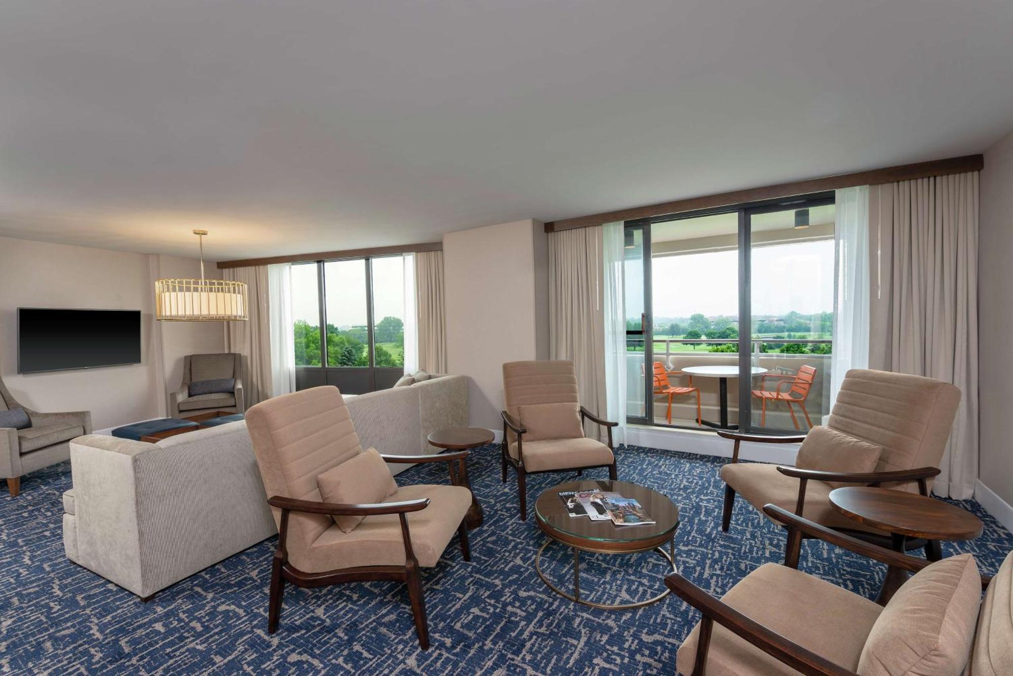 Hilton Chicago Oak Brook Hills Resort & Conference Center Экстерьер фото