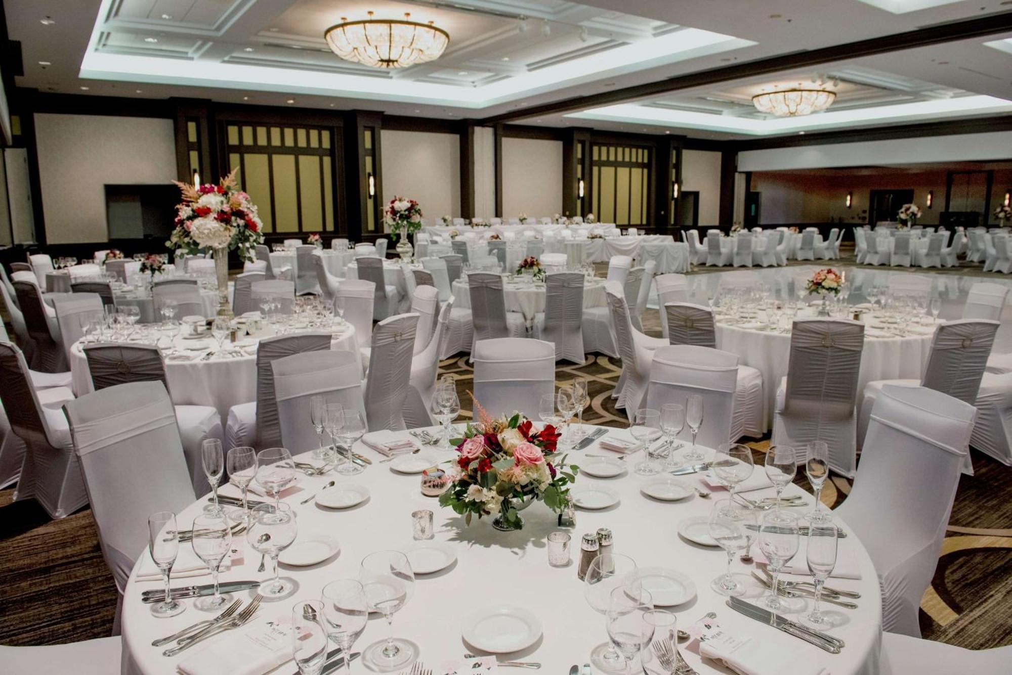 Hilton Chicago Oak Brook Hills Resort & Conference Center Экстерьер фото