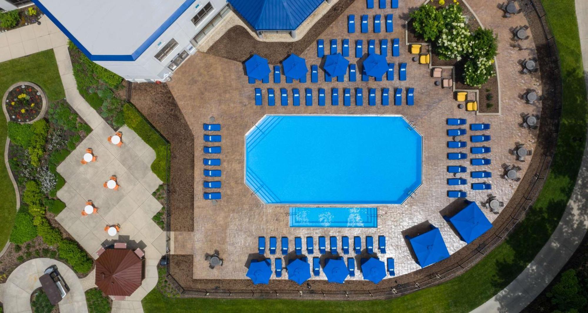 Hilton Chicago Oak Brook Hills Resort & Conference Center Экстерьер фото