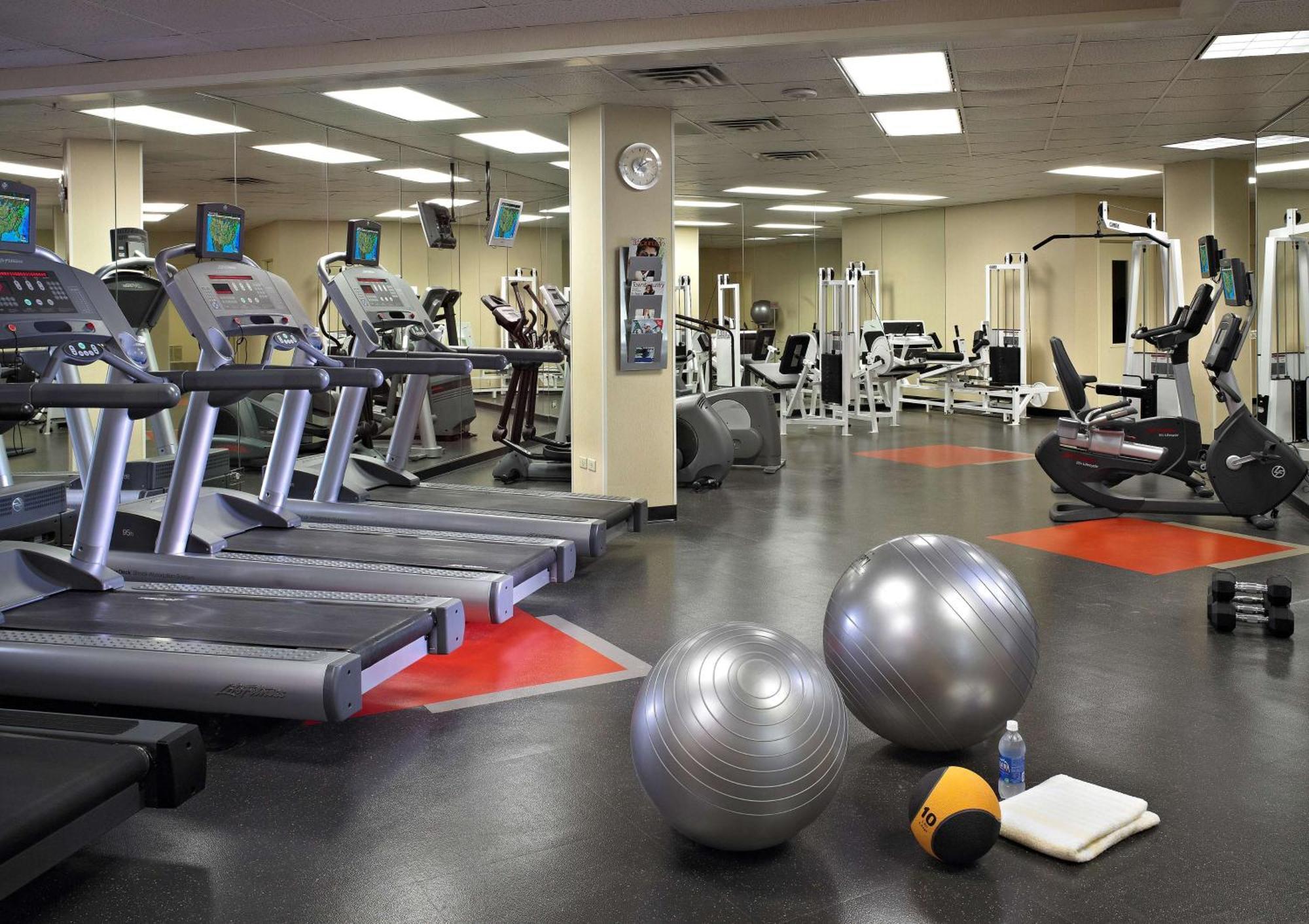 Hilton Chicago Oak Brook Hills Resort & Conference Center Экстерьер фото