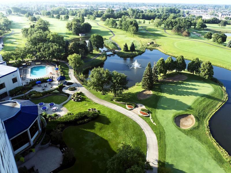 Hilton Chicago Oak Brook Hills Resort & Conference Center Экстерьер фото